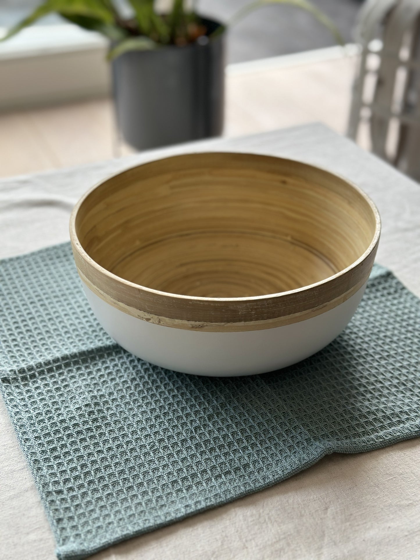 Bamboo & White Salad Bowl